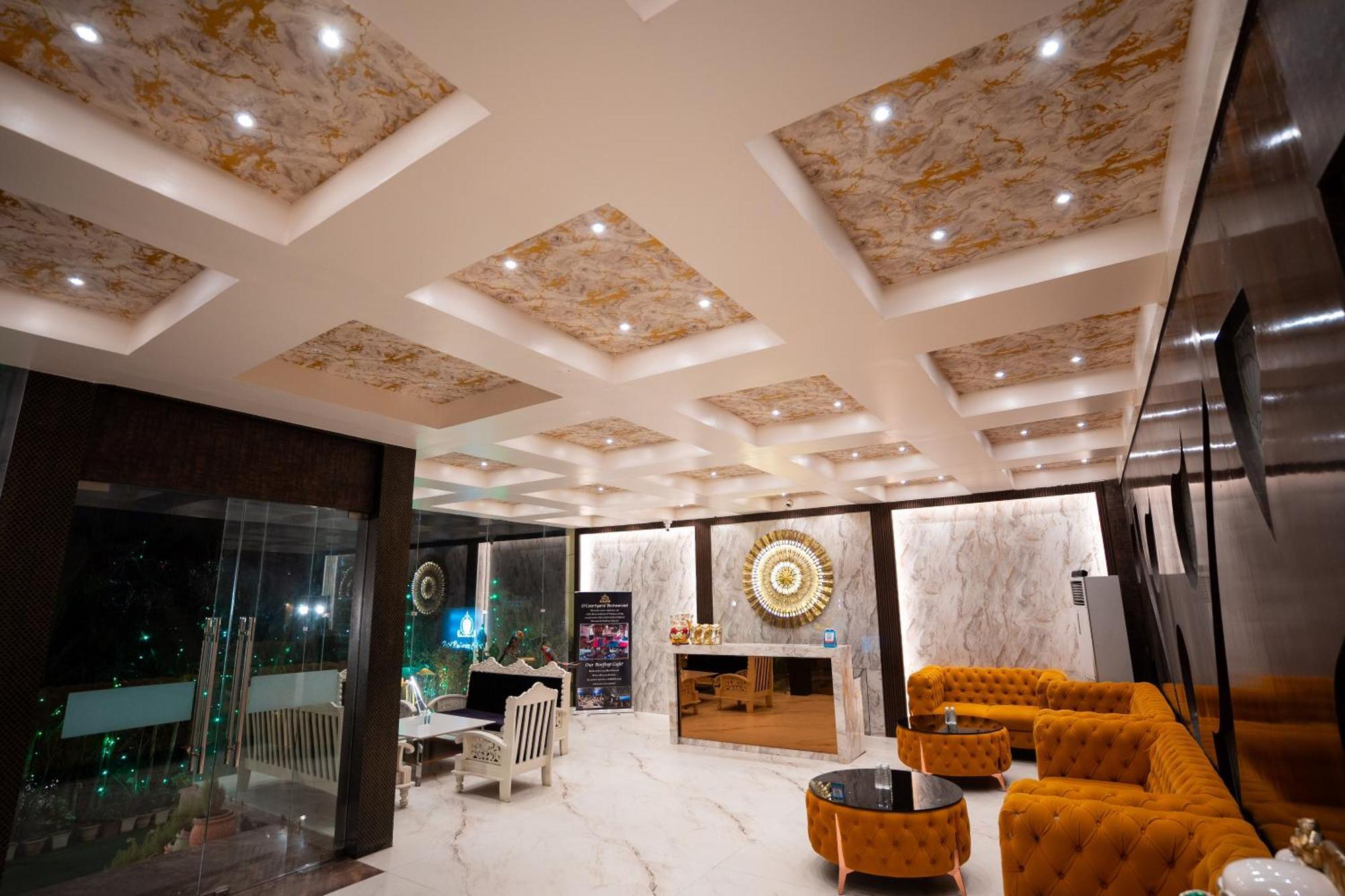 Hotel Radiance Courtyard พาราณสี ภายนอก รูปภาพ